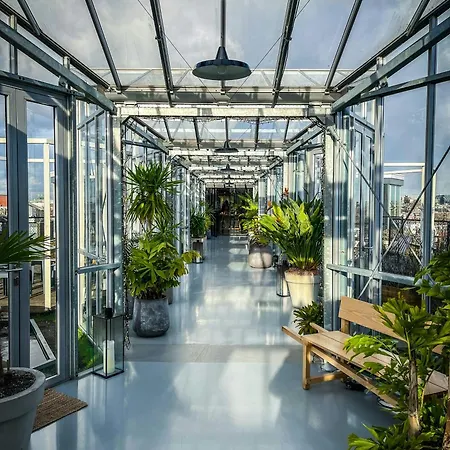 Bed & Breakfast New! Nightglow Residency